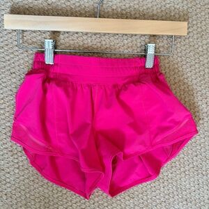 Lululemon Hotty Hot 2.5" Short - Size 2